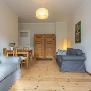 Zentrale Altbauwohnung Im Helmholtzkiez Apartment Berlin